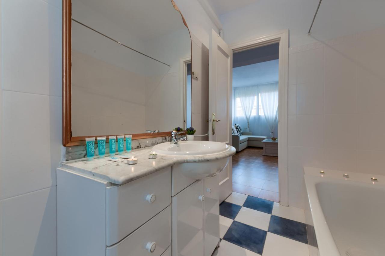 Holidays2Malaga Soho Pasaje De Valencia Ngoại thất bức ảnh